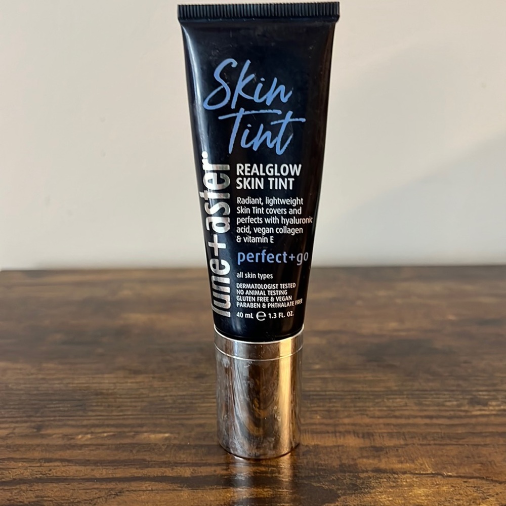 Lune+aster skin tint